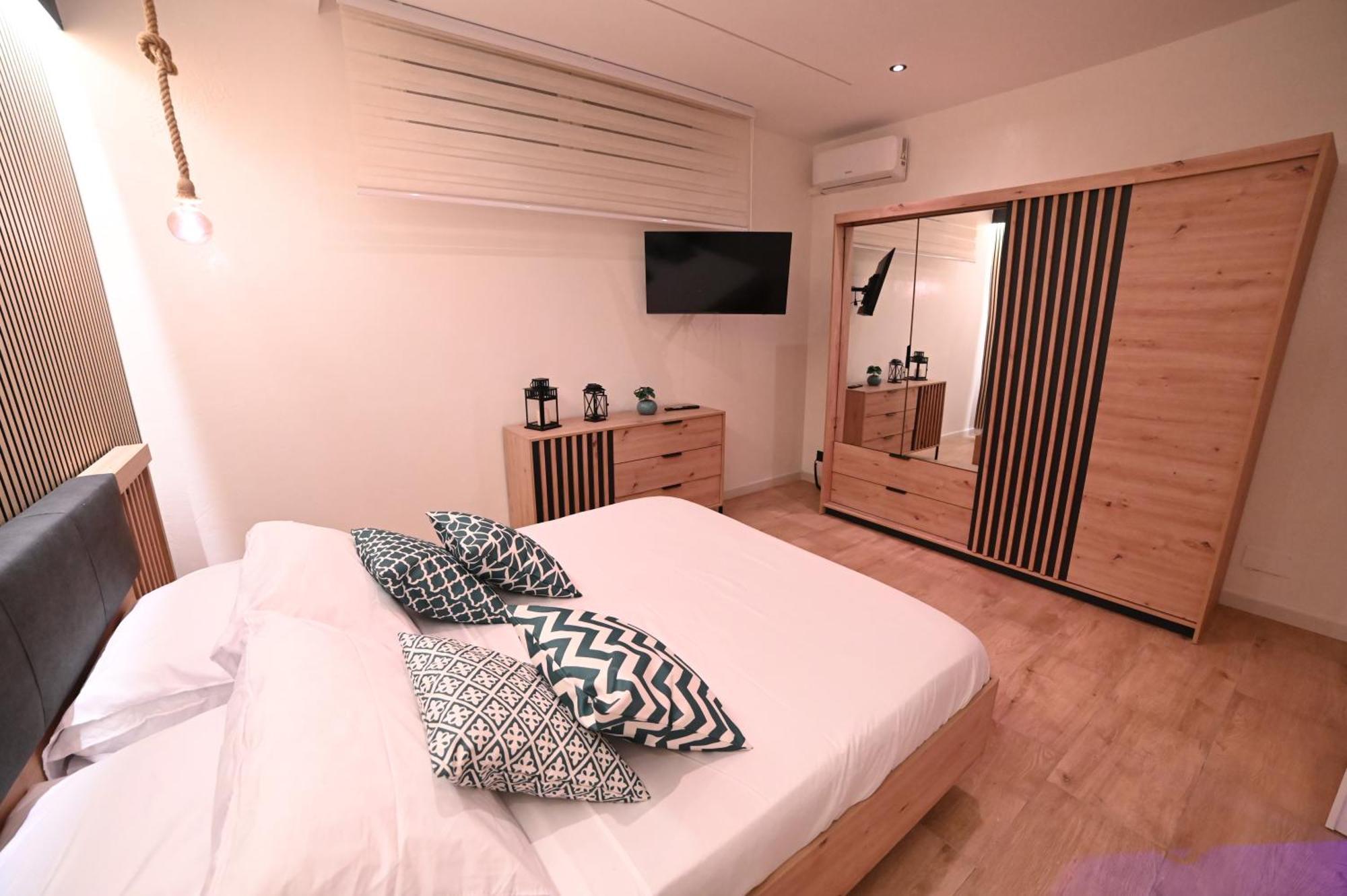 ブリンディジDuca Degli Abruzzi Modern House Luxury Relaxアパートメント エクステリア 写真